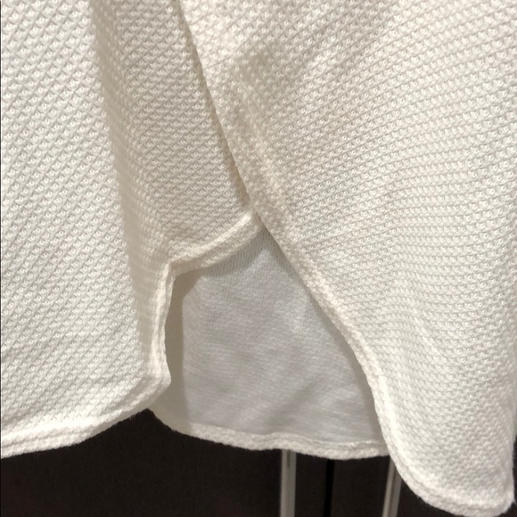 Cream Sweater size Medium. No tags, never worn. - Picture 6 of 7